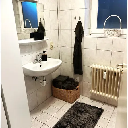 Stylisches Zimmer In Altbau Nahe Der Porta Nigra Privatunterkunft